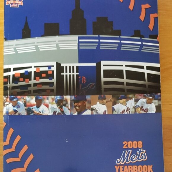 LOT OF 5 NEW YORK METS BASEBALL YEARBOOKS 1993-94 2000-07-08 - Picture 6 of 6